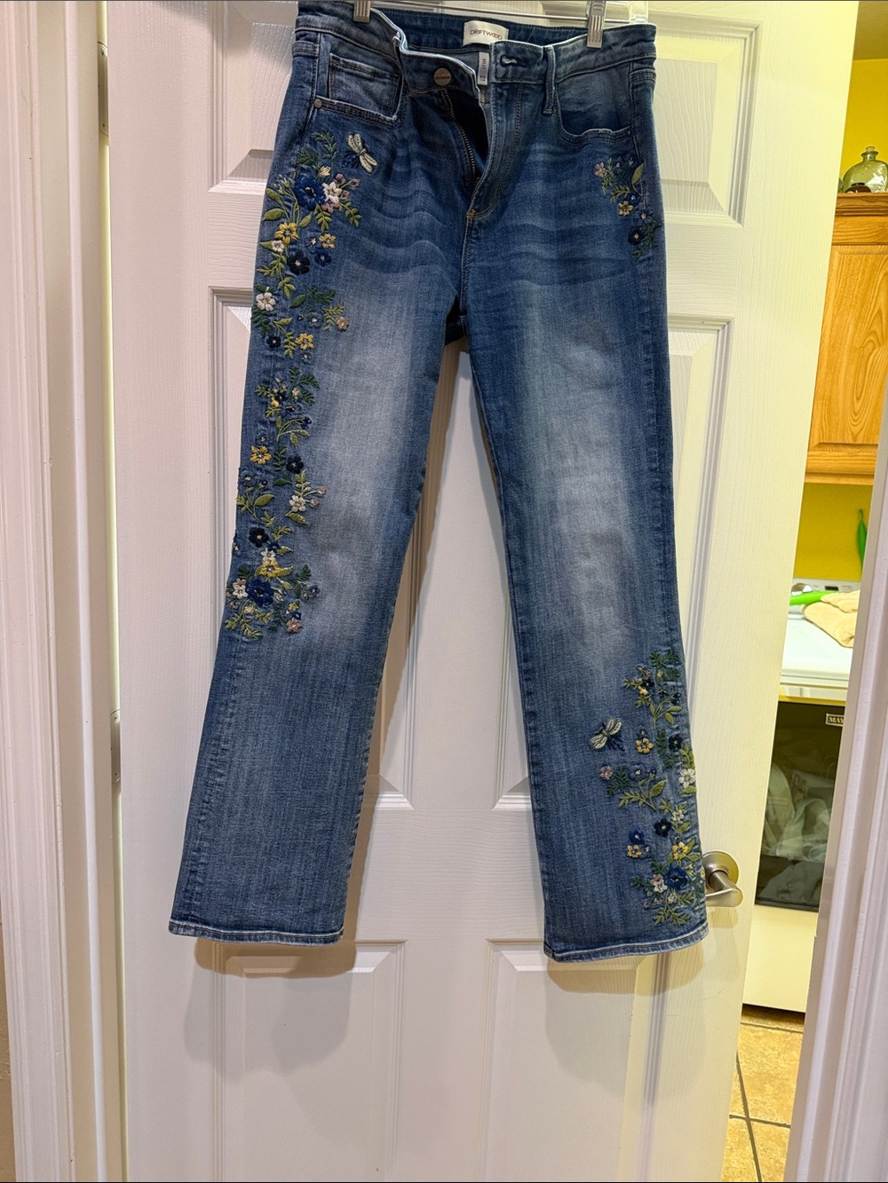 Driftwood Women's Blue Embroidered Straight-Leg Jeans